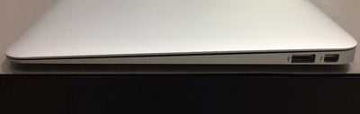 MacBook Air 11" Intel i5 1.4 GHz