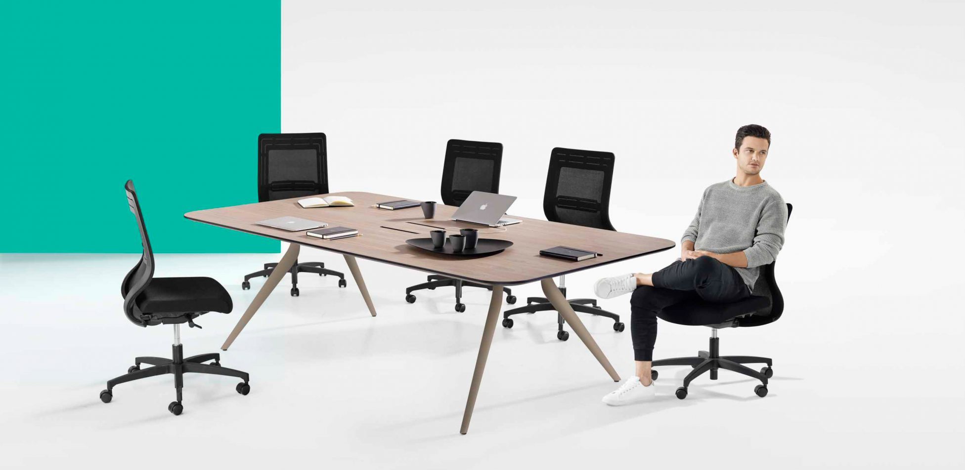 1200mm Eona Chilli Base Xl Table